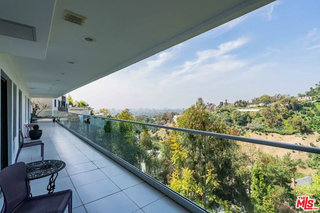 1441 Summitridge Drive, Beverly Hills, California 90210 home-pic-34