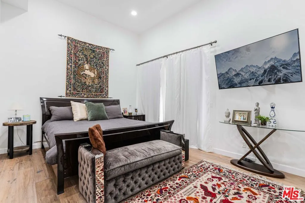 1441 Summitridge Drive, Beverly Hills, California 90210 home-pic-15