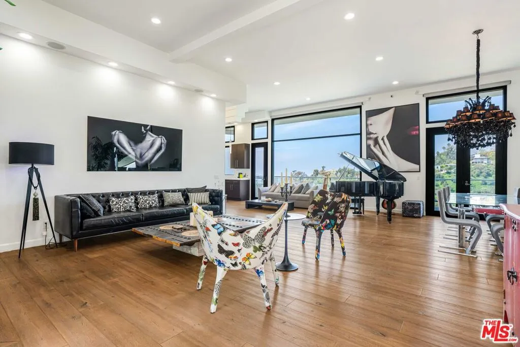 1441 Summitridge Drive, Beverly Hills, California 90210 home-pic-4