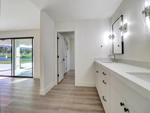 24-9721 Siwanoy Dr-24