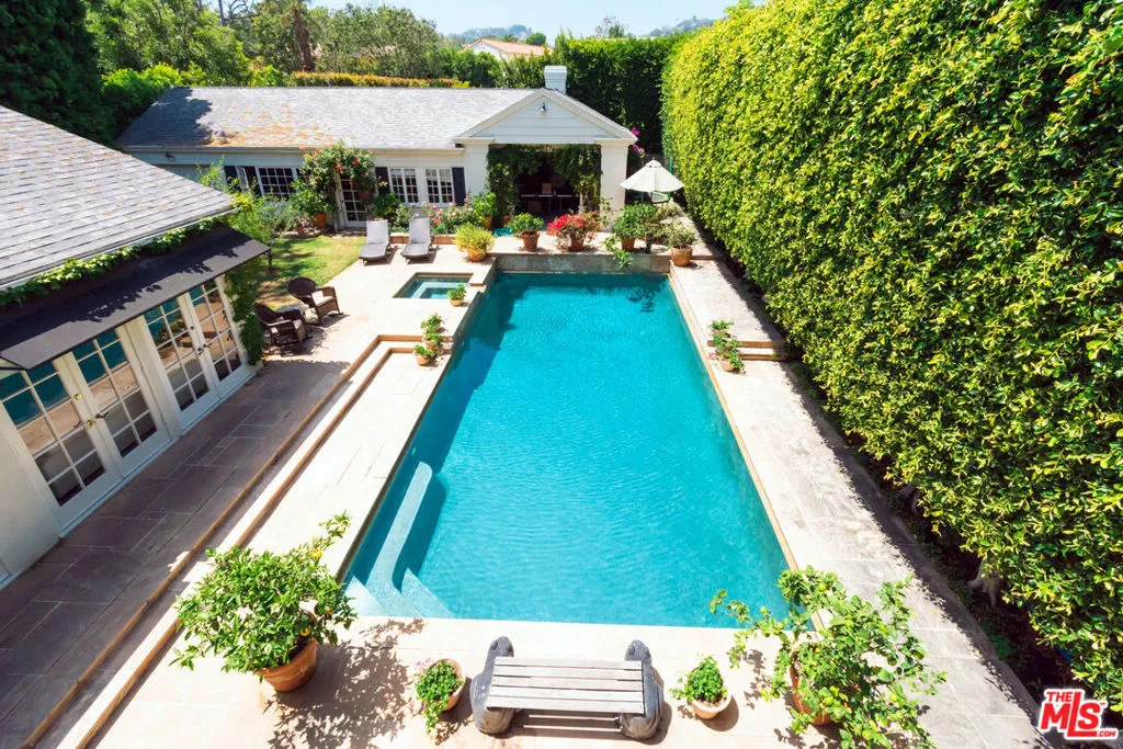 1717 Chevy Chase Drive, Beverly Hills, California 90210 home-pic-12