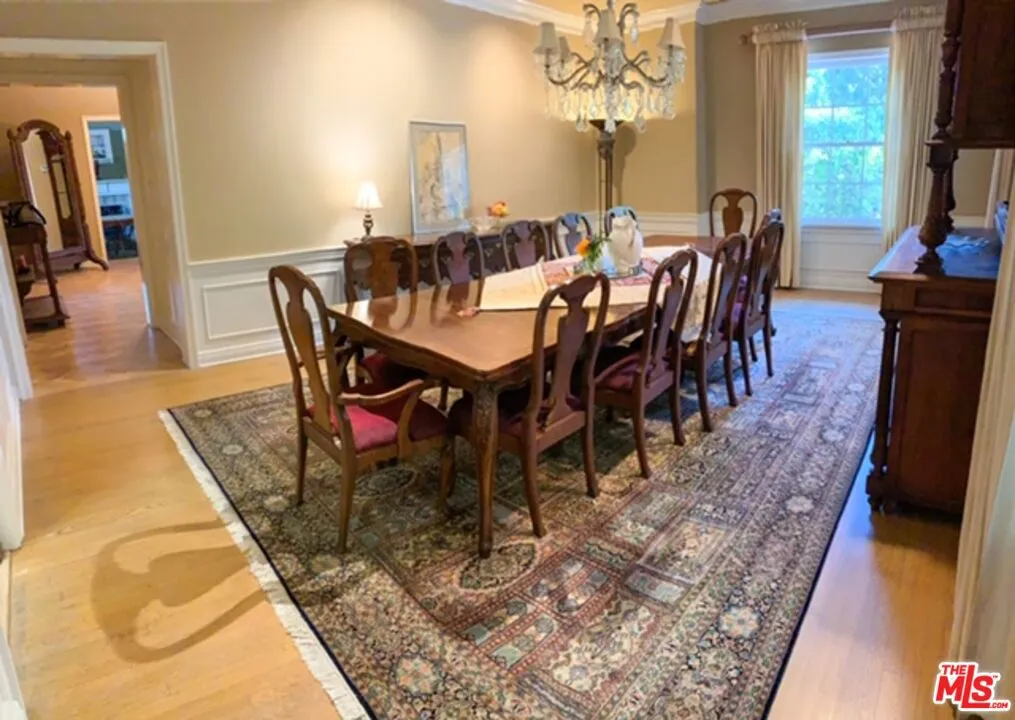 1717 Chevy Chase Drive, Beverly Hills, California 90210 home-pic-27