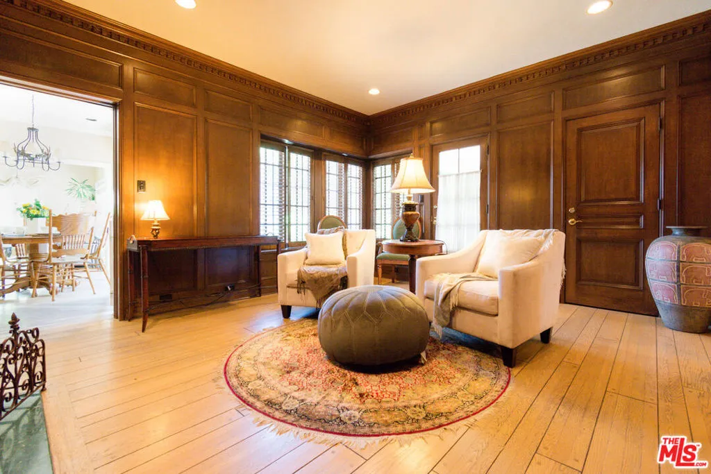 1717 Chevy Chase Drive, Beverly Hills, California 90210 home-pic-3
