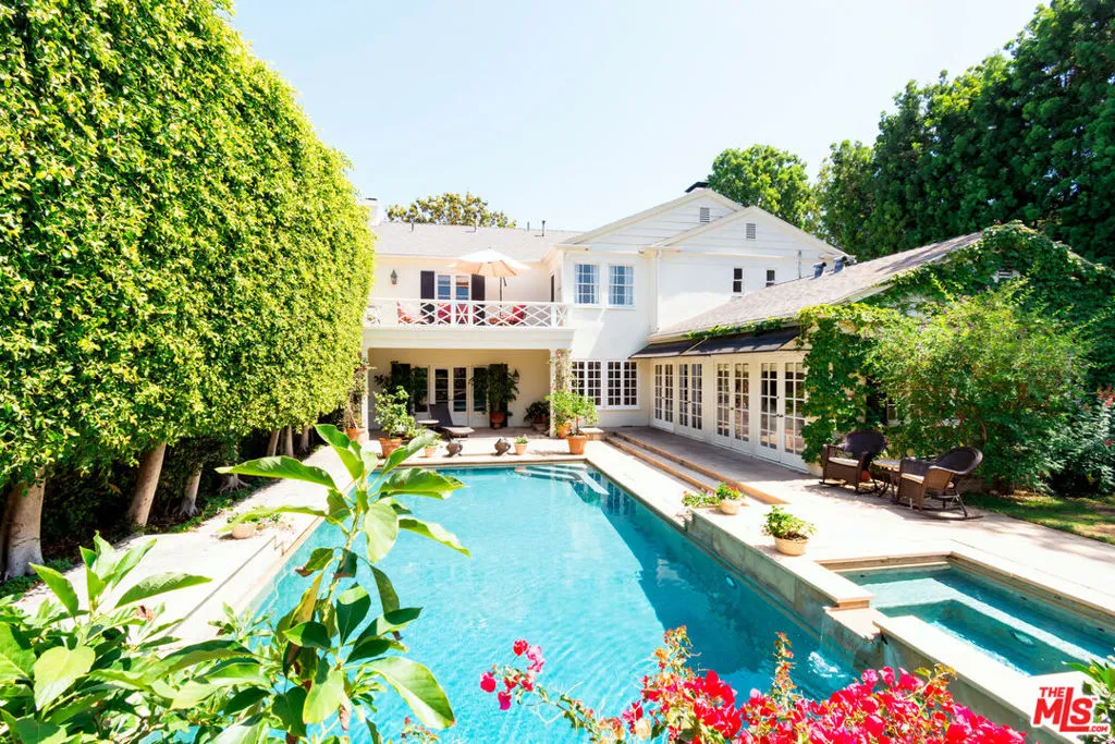 1717 Chevy Chase Drive, Beverly Hills, California 90210 home-pic-16