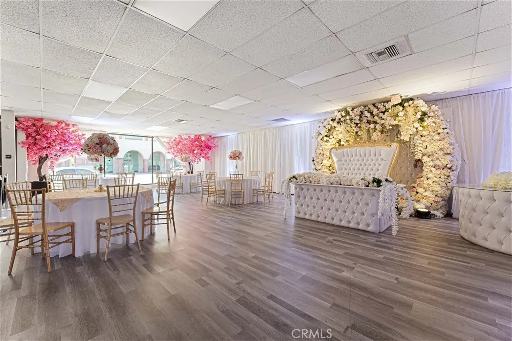 6265 Van Nuys Boulevard, Van Nuys, California 91401 — photo 4
