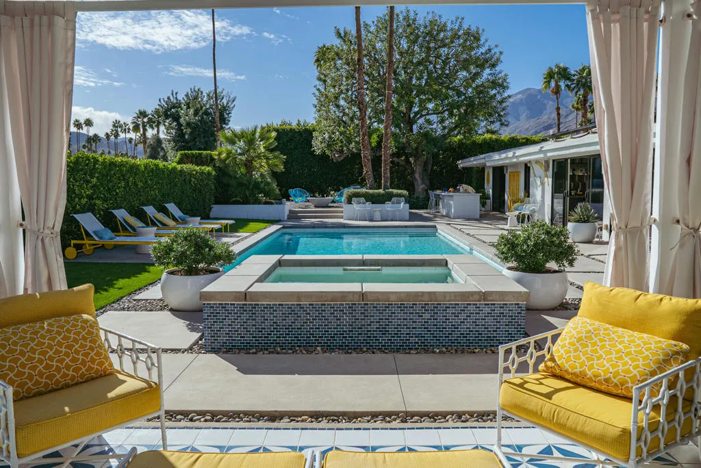 2444 S Calle Palo Fierro, Palm Springs, California 92264 home-pic-56