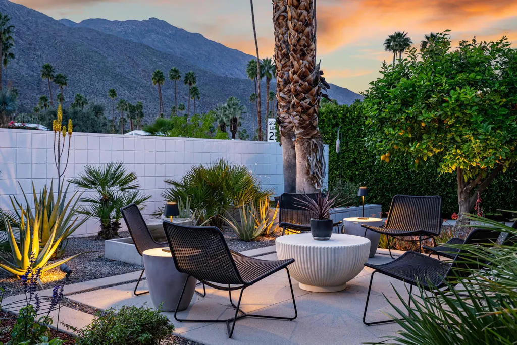 2444 S Calle Palo Fierro, Palm Springs, California 92264 home-pic-85