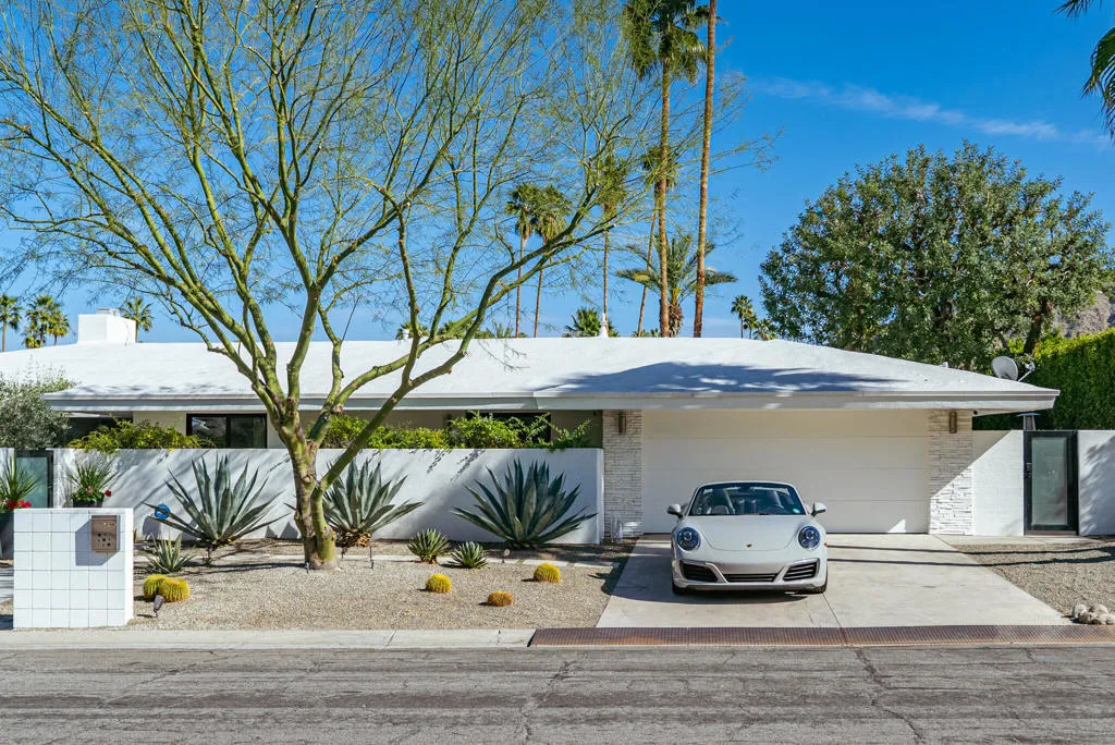 2444 S Calle Palo Fierro, Palm Springs, California 92264 home-pic-8