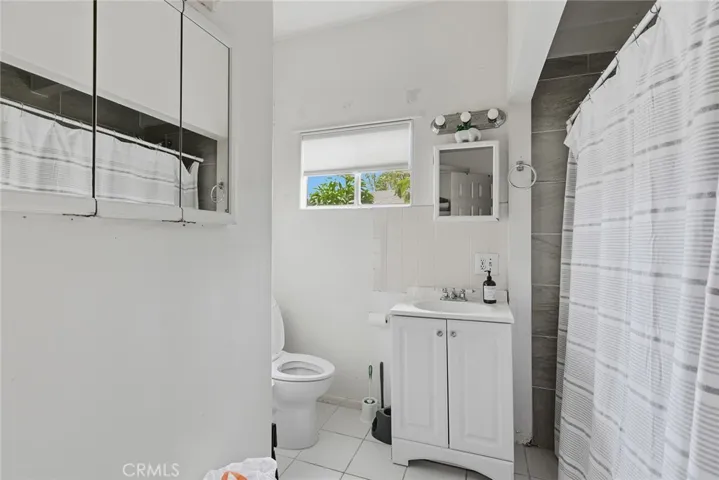 11416 Braddock, Culver City, California 90230
