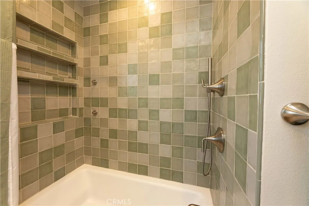 5939 Sandwood Street, Lakewood, California 90713 home-pic-20