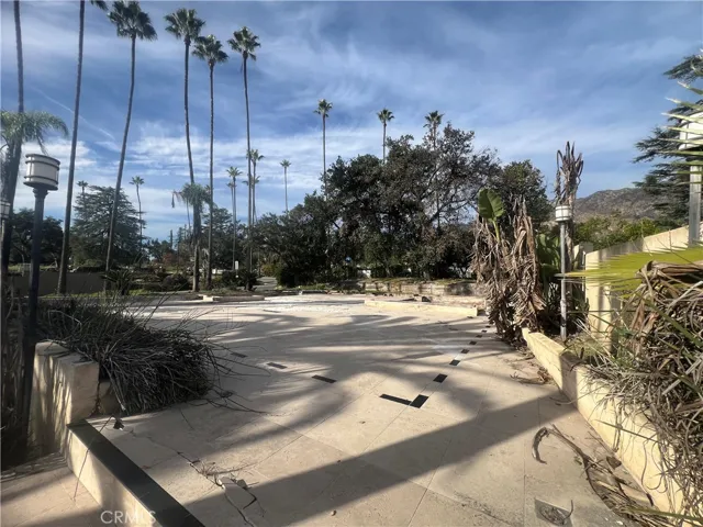 2574 Ganesha Avenue, Altadena, California 91001