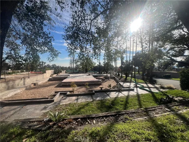 2574 Ganesha Avenue, Altadena, California 91001