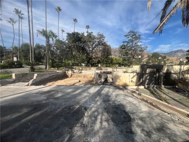 2574 Ganesha Avenue, Altadena, California 91001