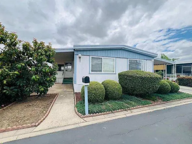 2240 Golden Oak Unit #38 Lane, Merced, California 95341