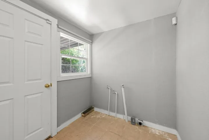 6726 Lakeshore Boulevard, Lucerne, California 95458
