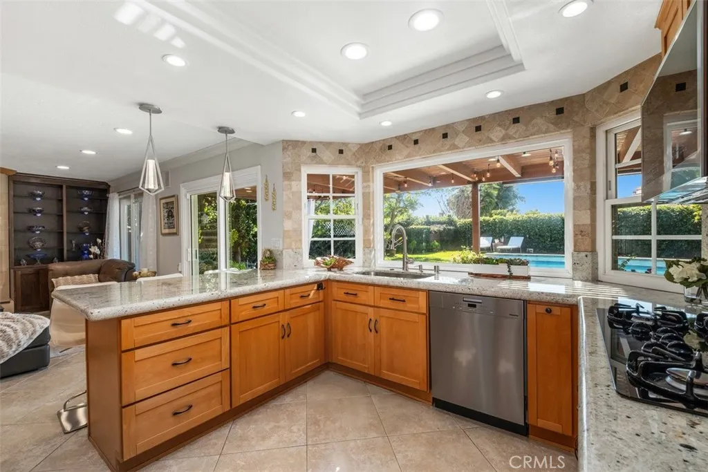 24342 Cardinal, Lake Forest, California 92630 home-pic-28