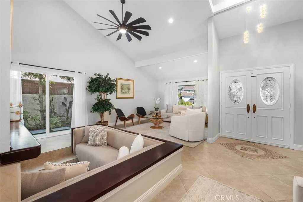 24342 Cardinal, Lake Forest, California 92630 home-pic-16