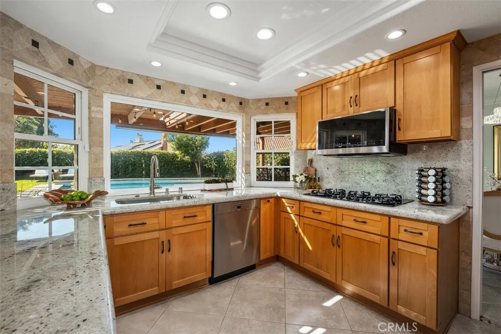 24342 Cardinal, Lake Forest, California 92630 home-pic-27