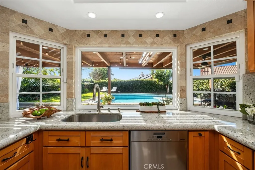 24342 Cardinal, Lake Forest, California 92630 home-pic-29