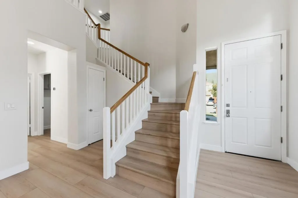 Stairway to bedrooms