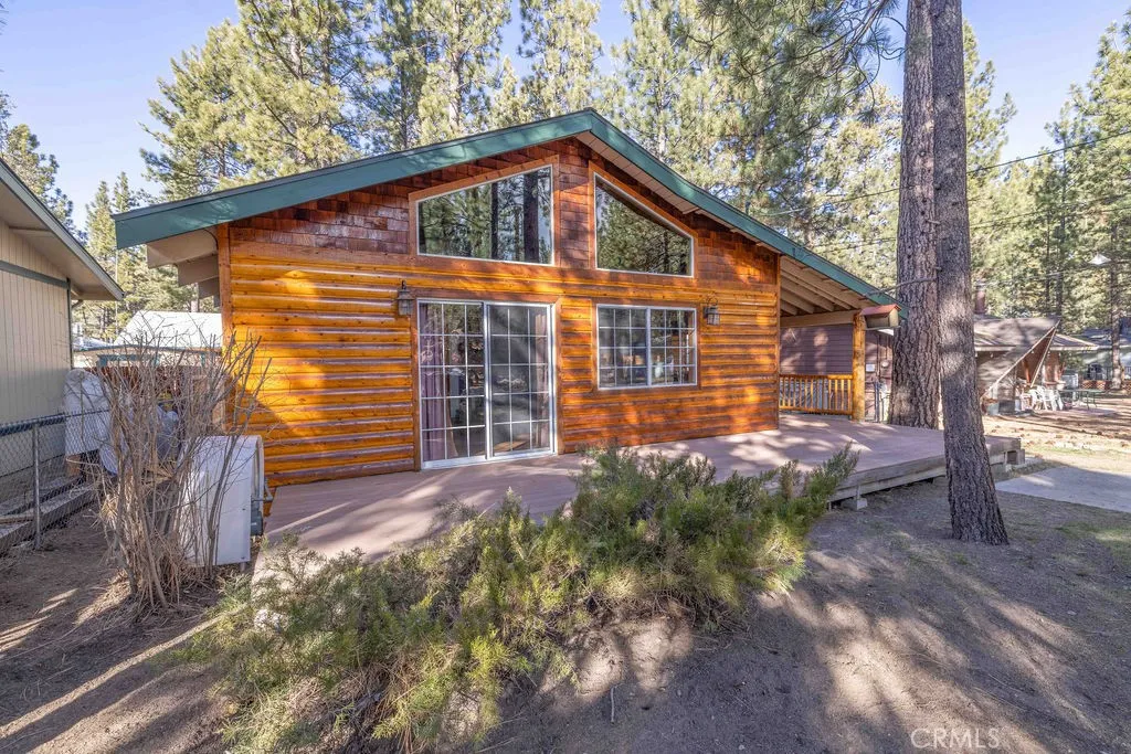 817 E Barker, Big Bear City, California 92314 home-pic-2