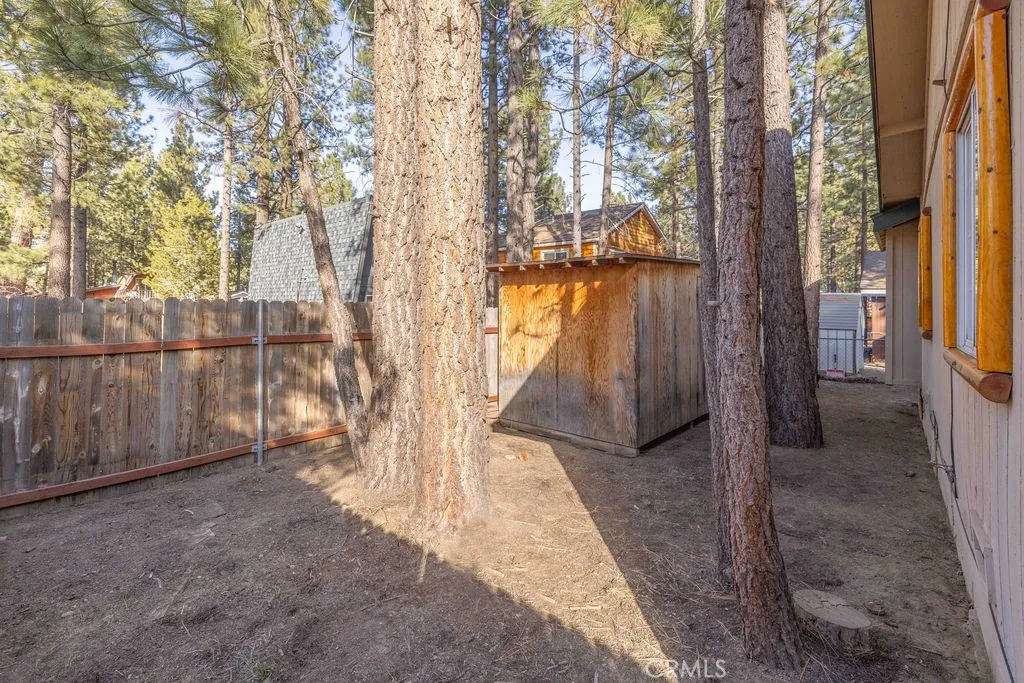 817 E Barker, Big Bear City, California 92314 home-pic-29