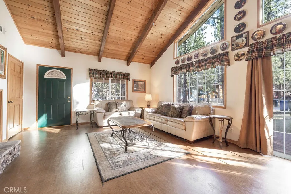 817 E Barker, Big Bear City, California 92314 home-pic-5