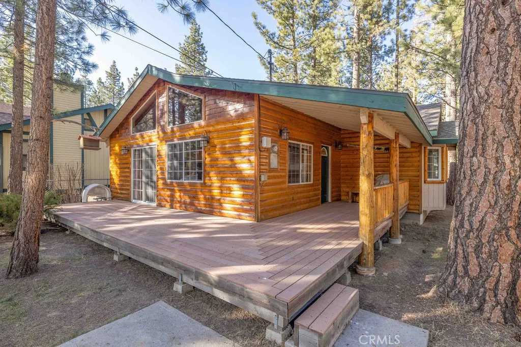 817 E Barker, Big Bear City, California 92314 home-pic-3