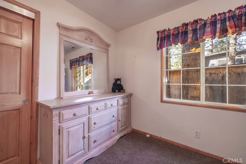 817 E Barker, Big Bear City, California 92314 home-pic-24