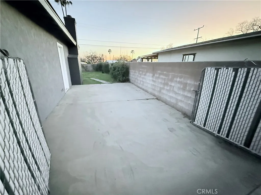 2837 7th, Rialto, California 92376 home-pic-20