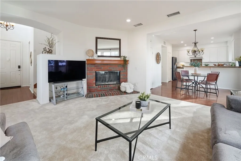 24125 Willowbrooke Court, Valencia, California 91354 home-pic-6