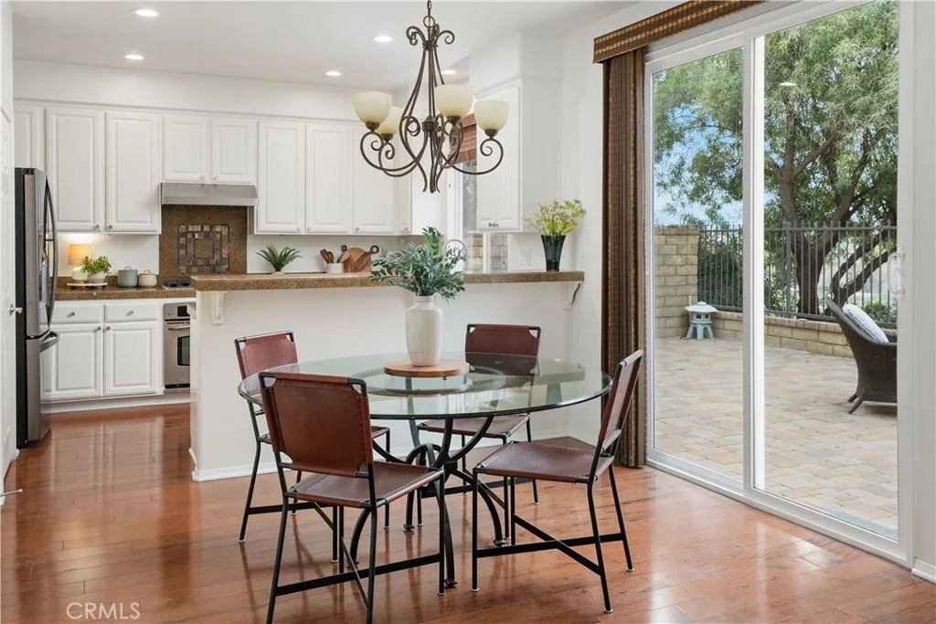 24125 Willowbrooke Court, Valencia, California 91354 home-pic-9