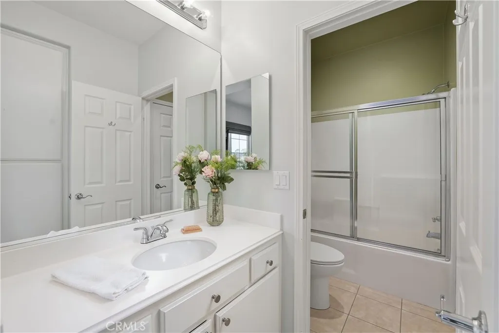 24125 Willowbrooke Court, Valencia, California 91354 home-pic-26