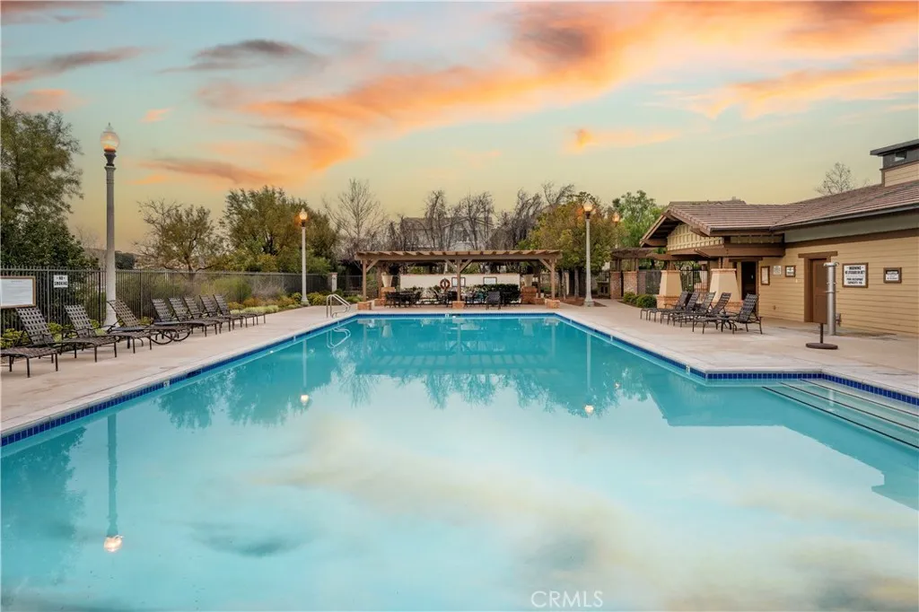 24125 Willowbrooke Court, Valencia, California 91354 home-pic-32