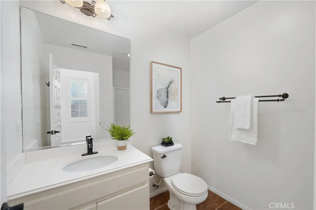 24125 Willowbrooke Court, Valencia, California 91354 home-pic-15