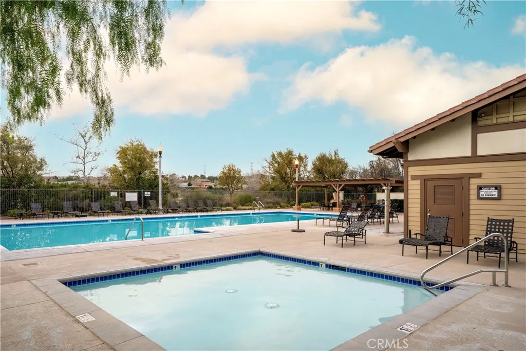 24125 Willowbrooke Court, Valencia, California 91354 home-pic-36