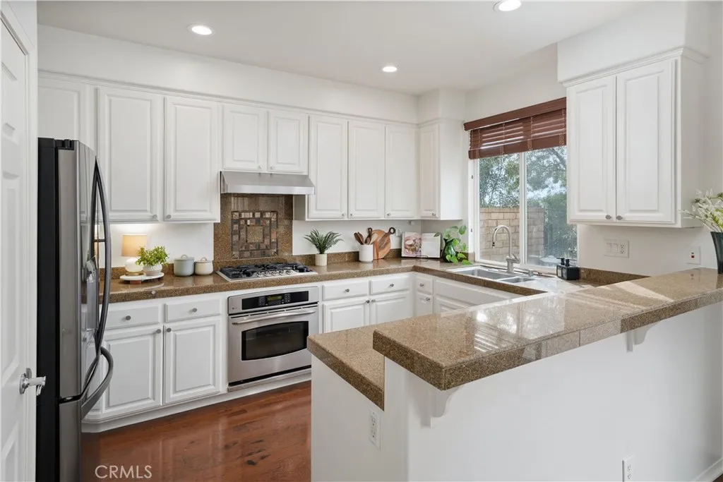 24125 Willowbrooke Court, Valencia, California 91354 home-pic-10