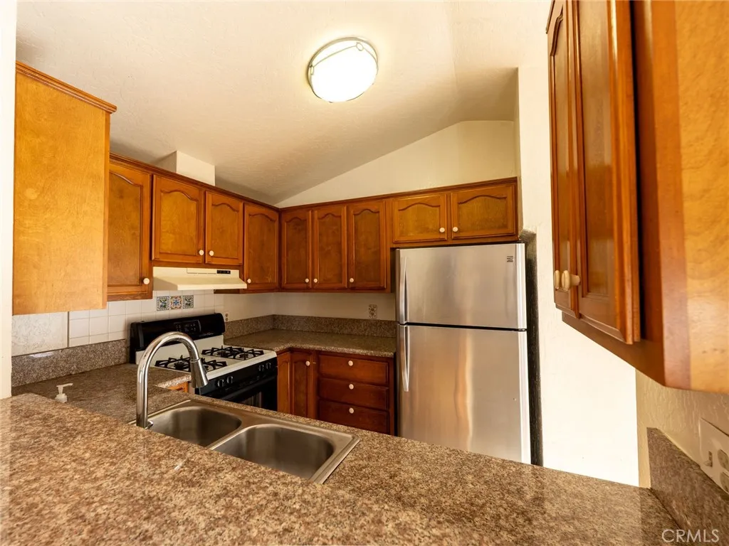 1632 Byron Court, Pomona, California 91768 home-pic-10