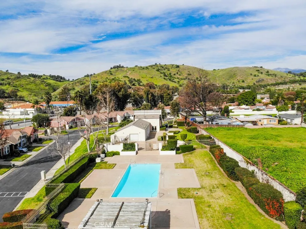 1632 Byron Court, Pomona, California 91768 home-pic-40