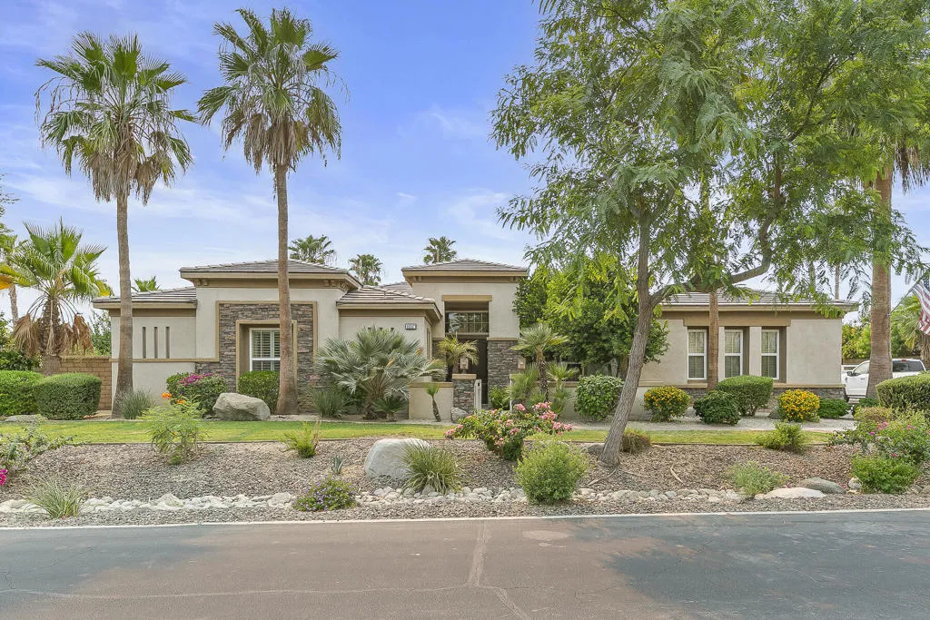 49347 Gila River Street, Indio, California 92201 home-pic-65