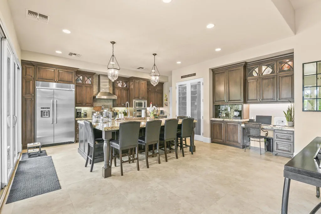49347 Gila River Street, Indio, California 92201 home-pic-10
