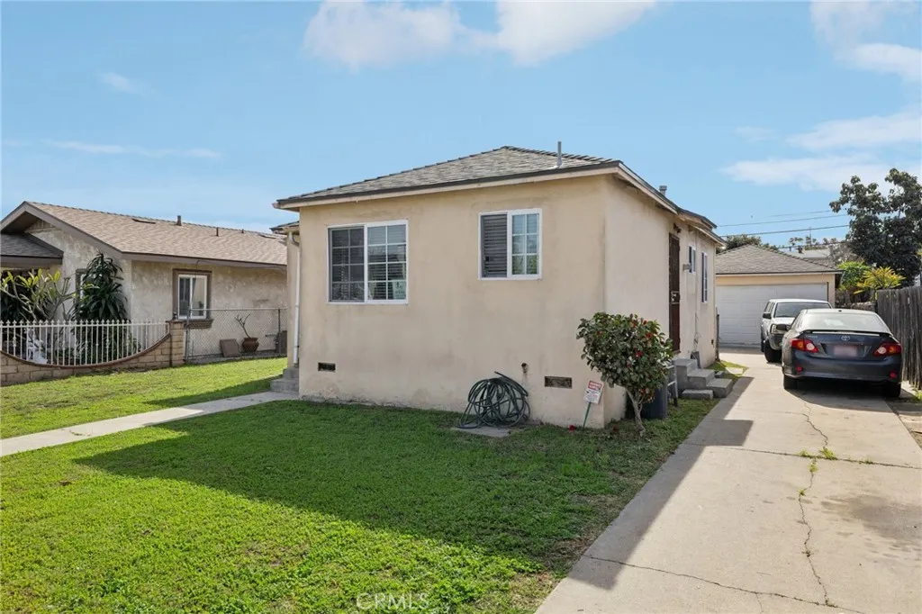 2938 Oakwood, Lynwood, California 90262 home-pic-3