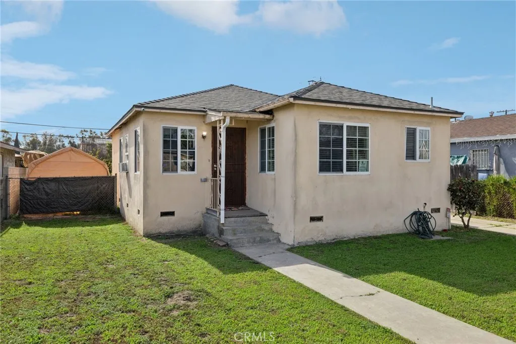 2938 Oakwood, Lynwood, California 90262 home-pic-1