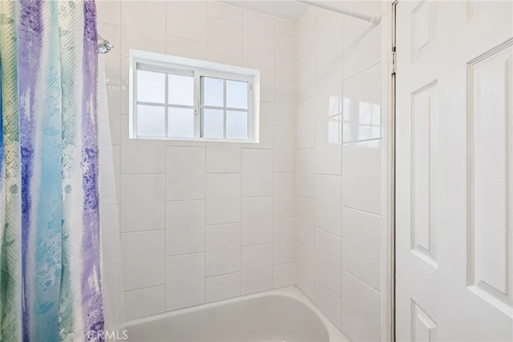 2938 Oakwood, Lynwood, California 90262 home-pic-19
