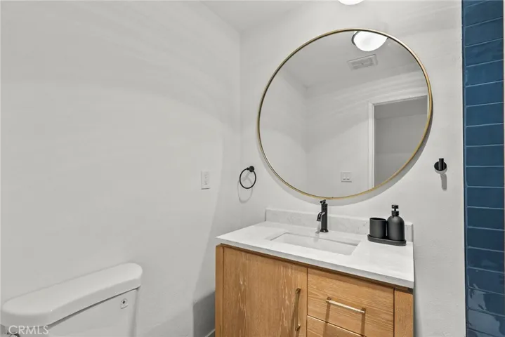 5400 Newcastle 12, Encino, California 91316