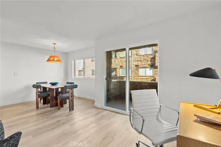 5400 Newcastle 12, Encino, California 91316