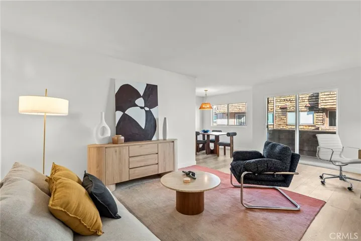 5400 Newcastle 12, Encino, California 91316