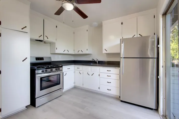 1151 Davis Street, Redwood City, California 94061 — photo 5