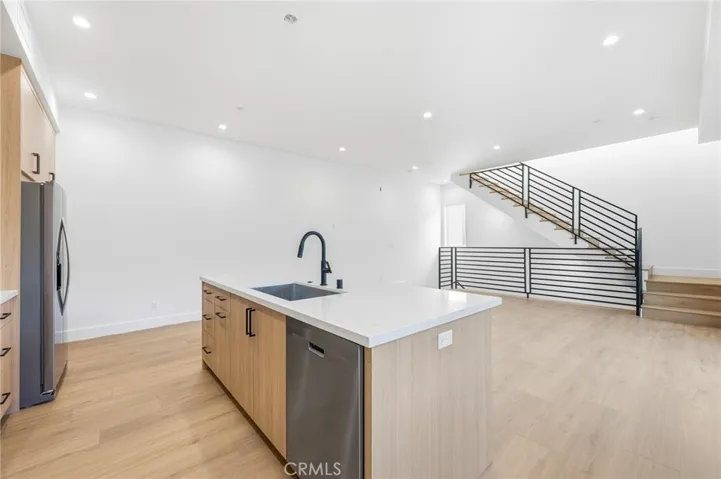6556 Balboa Boulevard, Lake Balboa, California 91406