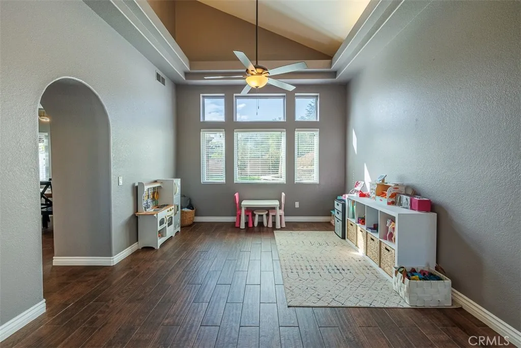 23717 Ballestros Road, Murrieta, California 92562 home-pic-8